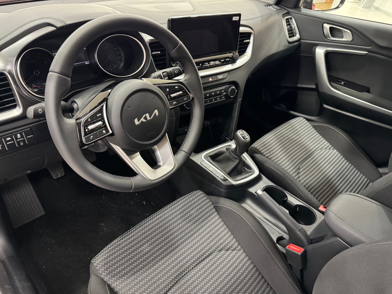 Foto Kia Ceed 12