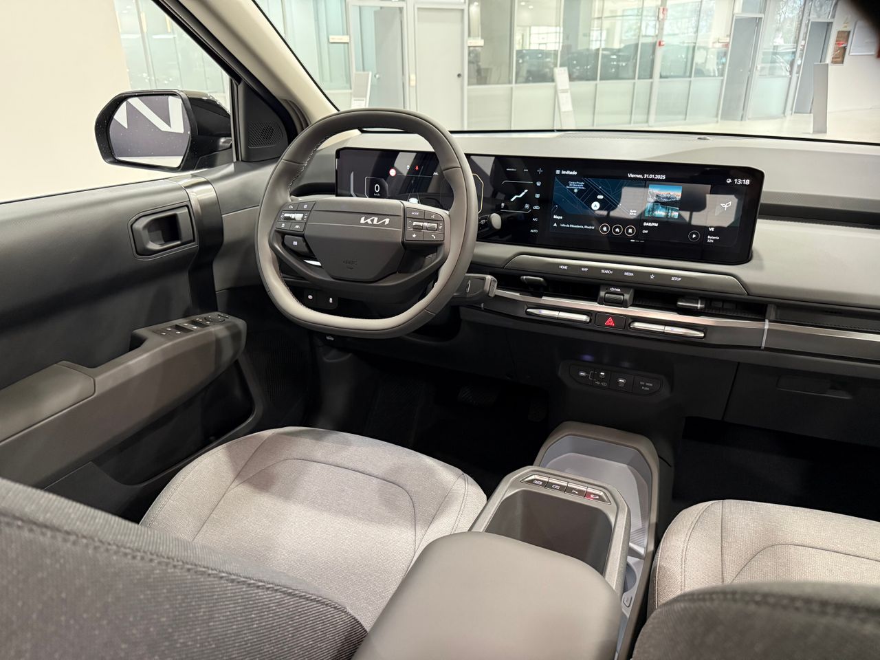 Foto Kia EV3 14