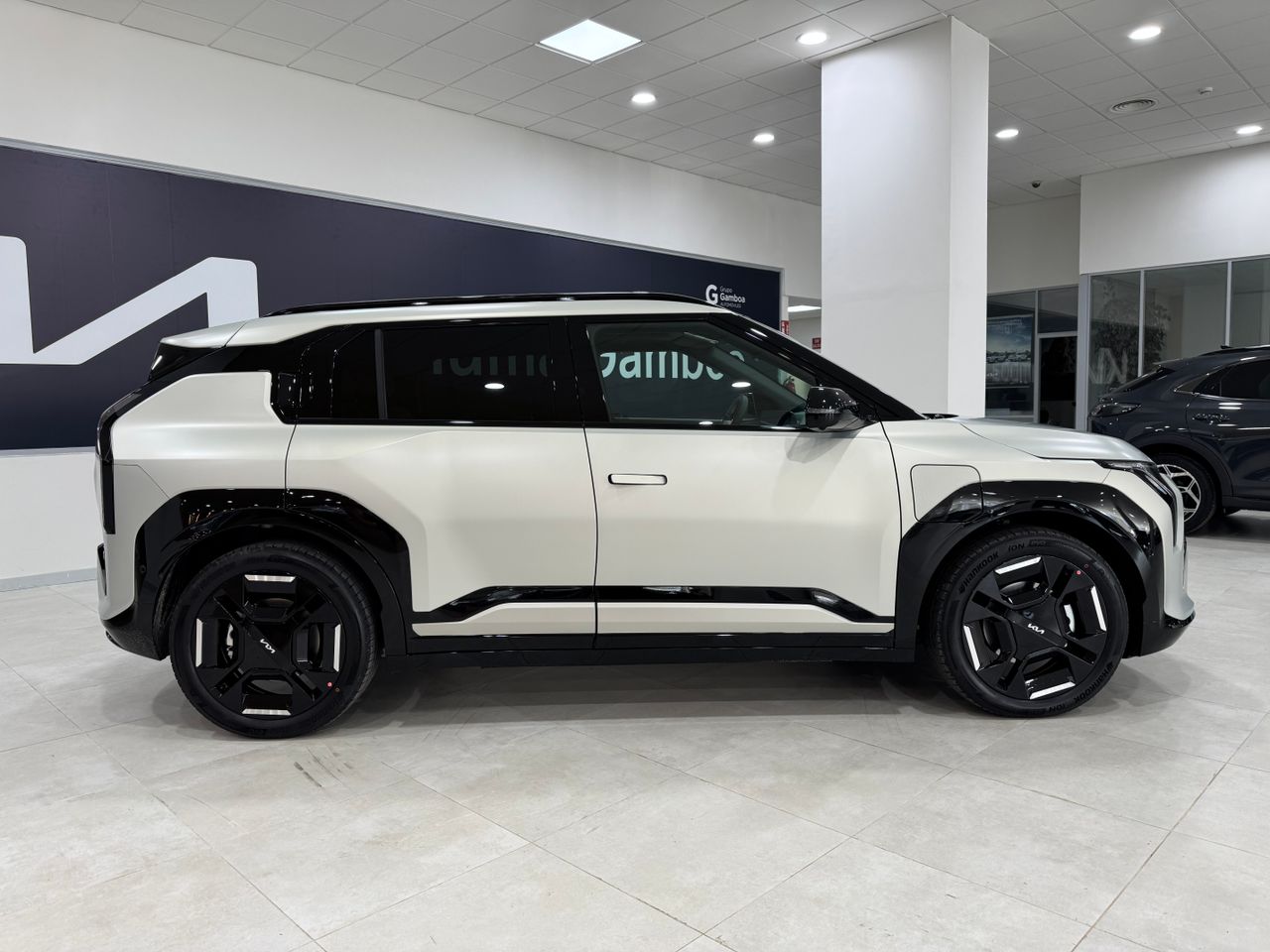Foto Kia EV3 7