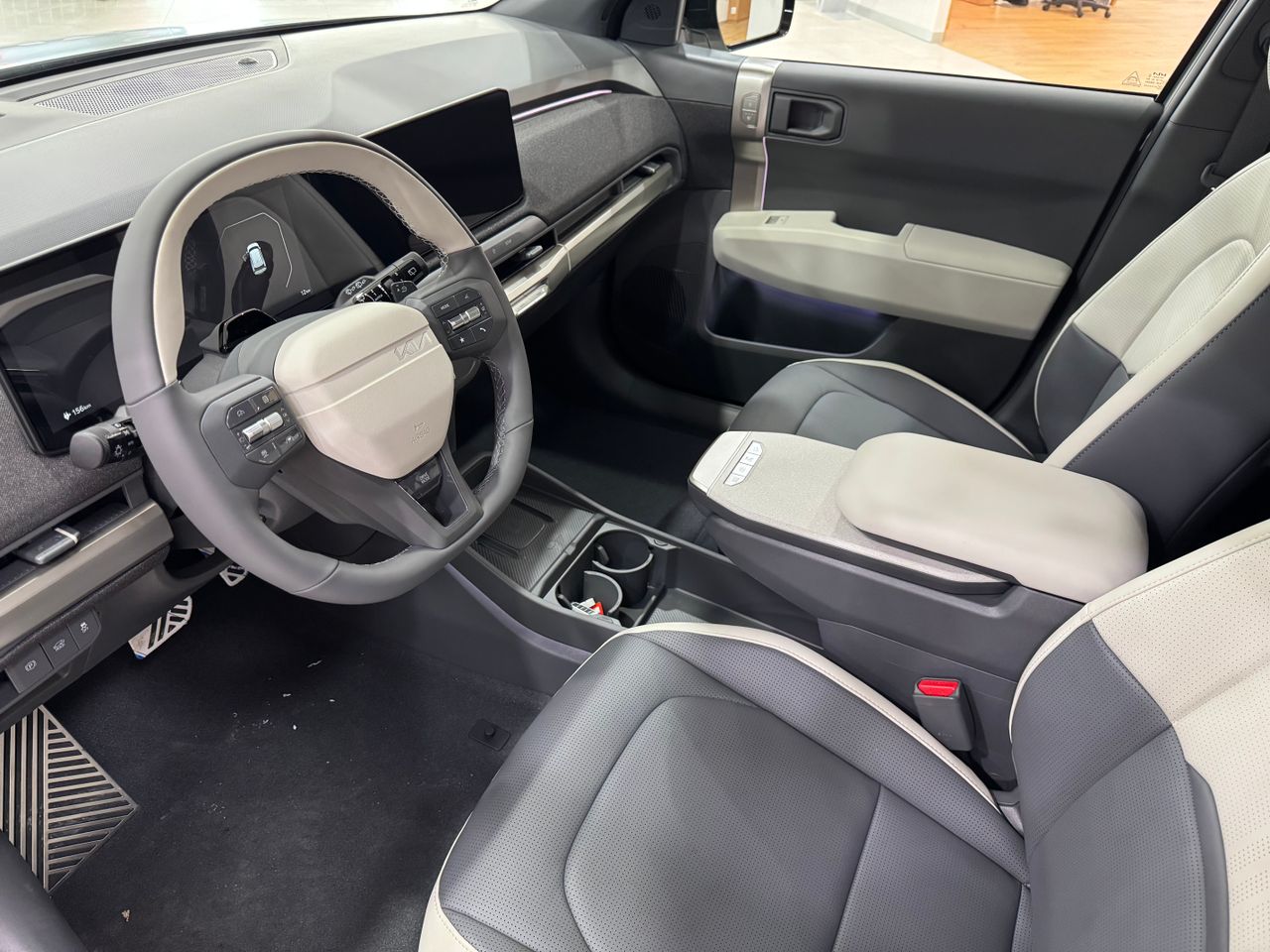 Foto Kia EV3 10