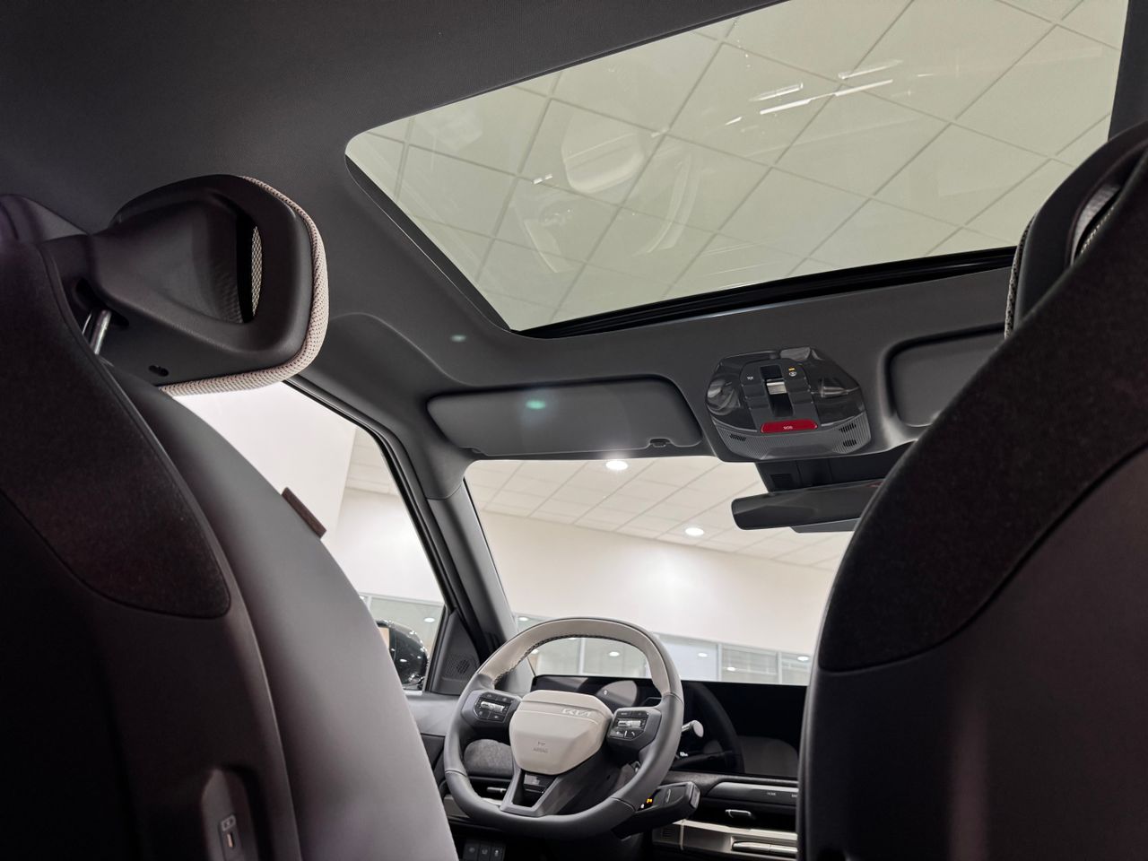 Foto Kia EV3 14