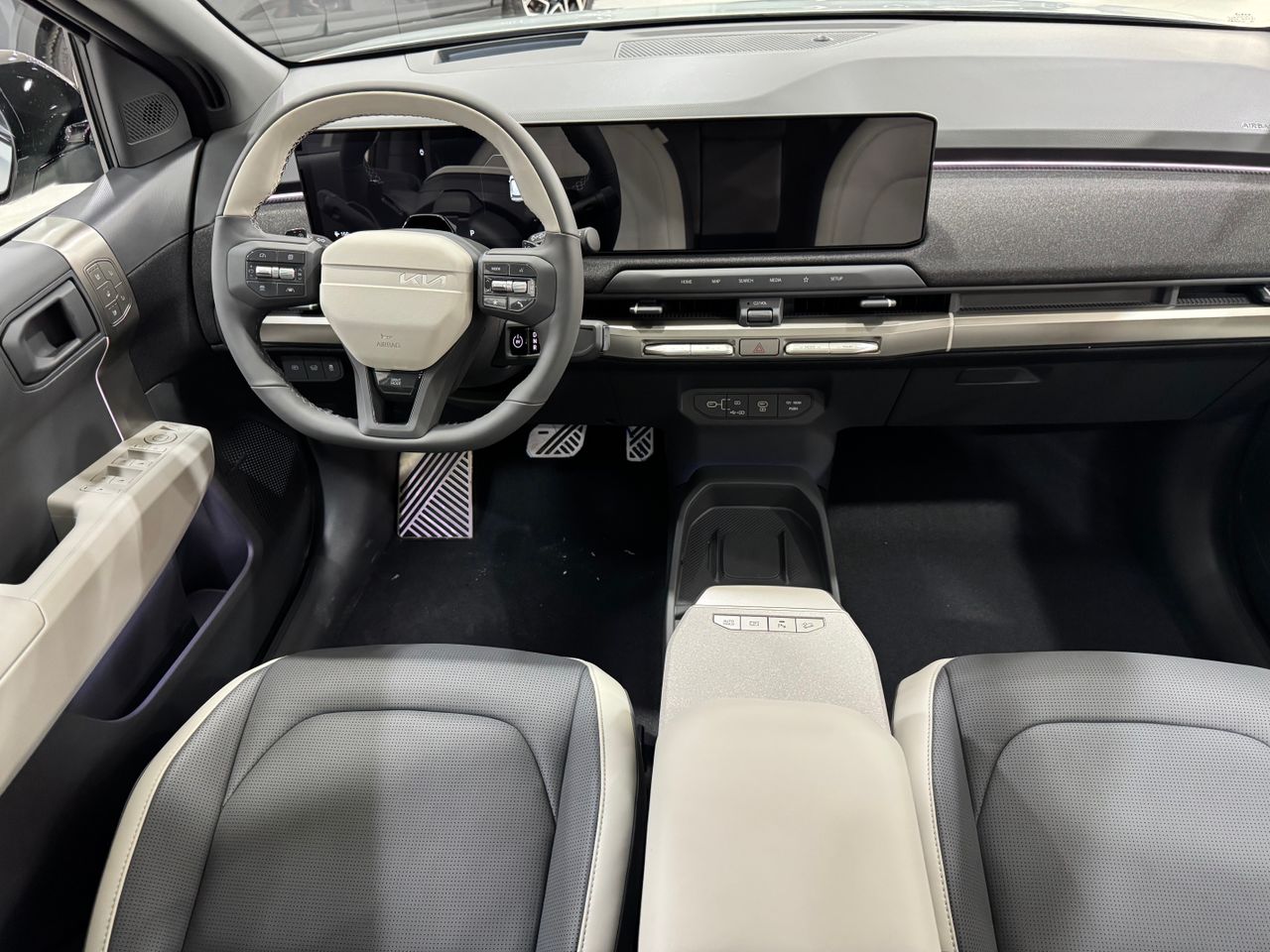 Foto Kia EV3 15