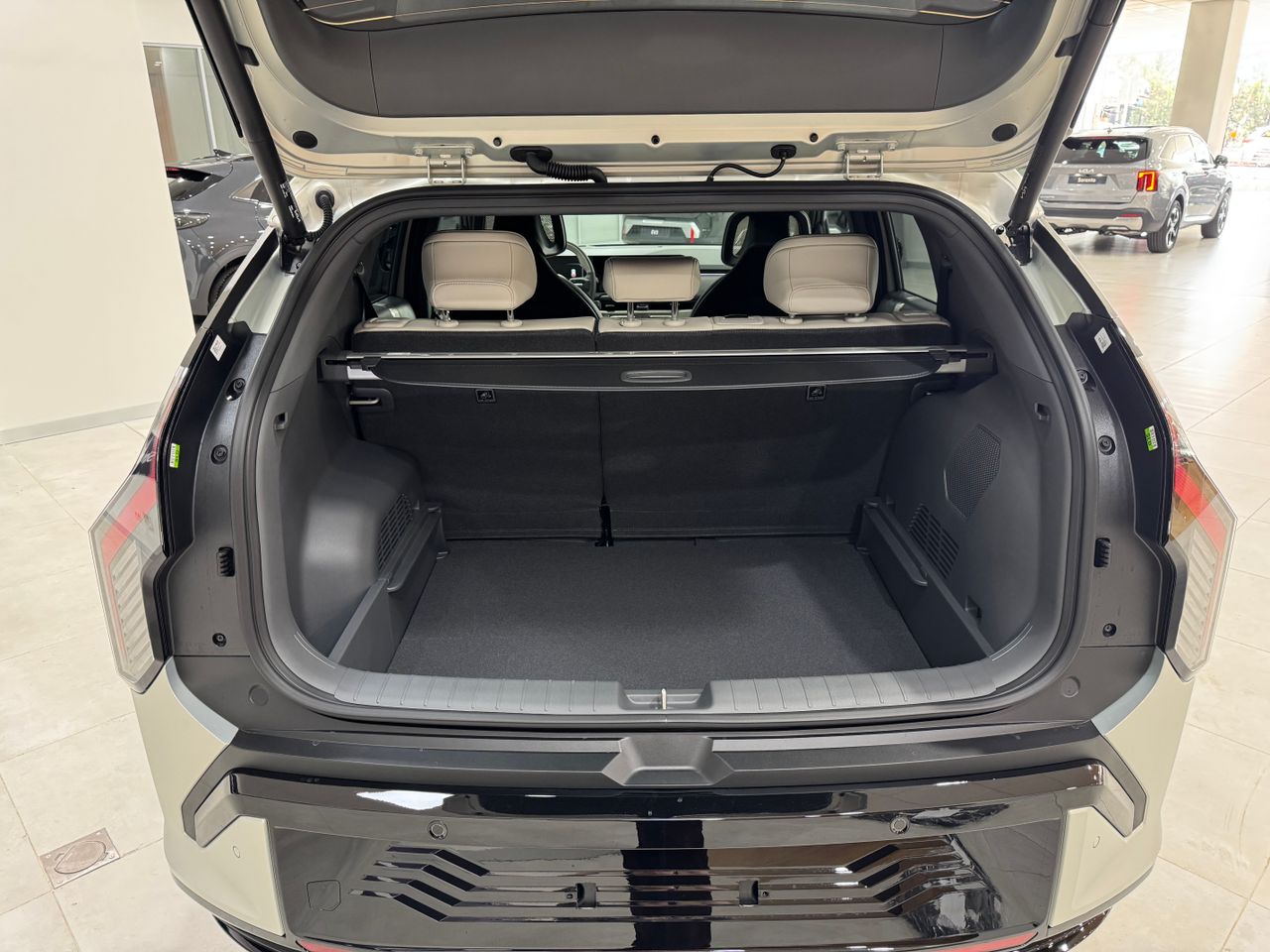 Foto Kia EV3 19