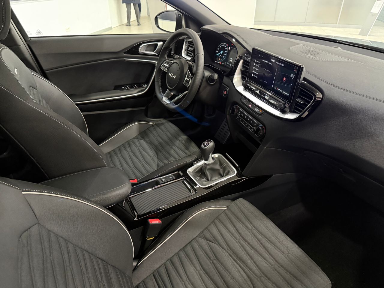 Foto Kia XCeed 10