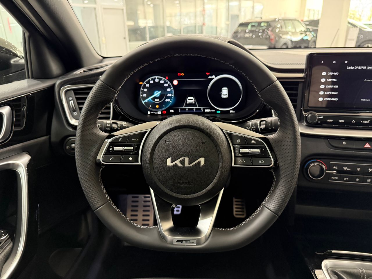 Foto Kia XCeed 14