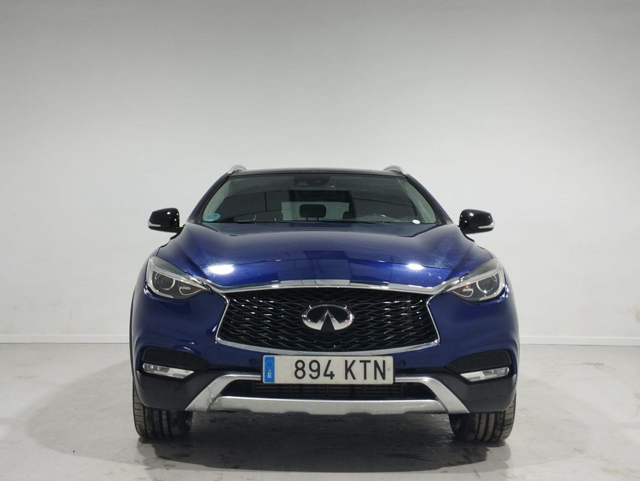 Foto Infiniti QX30 19