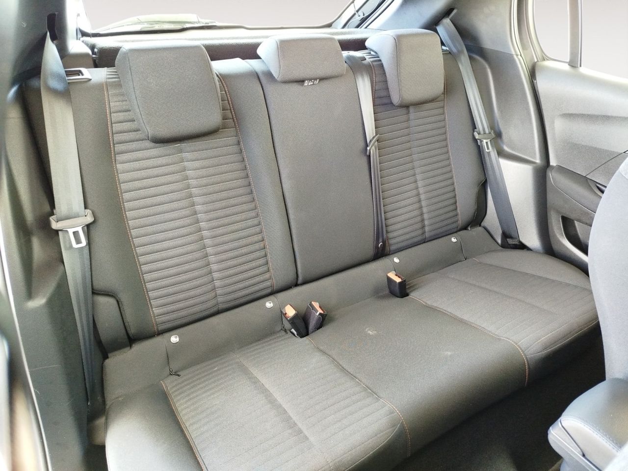 Foto Peugeot 208 9
