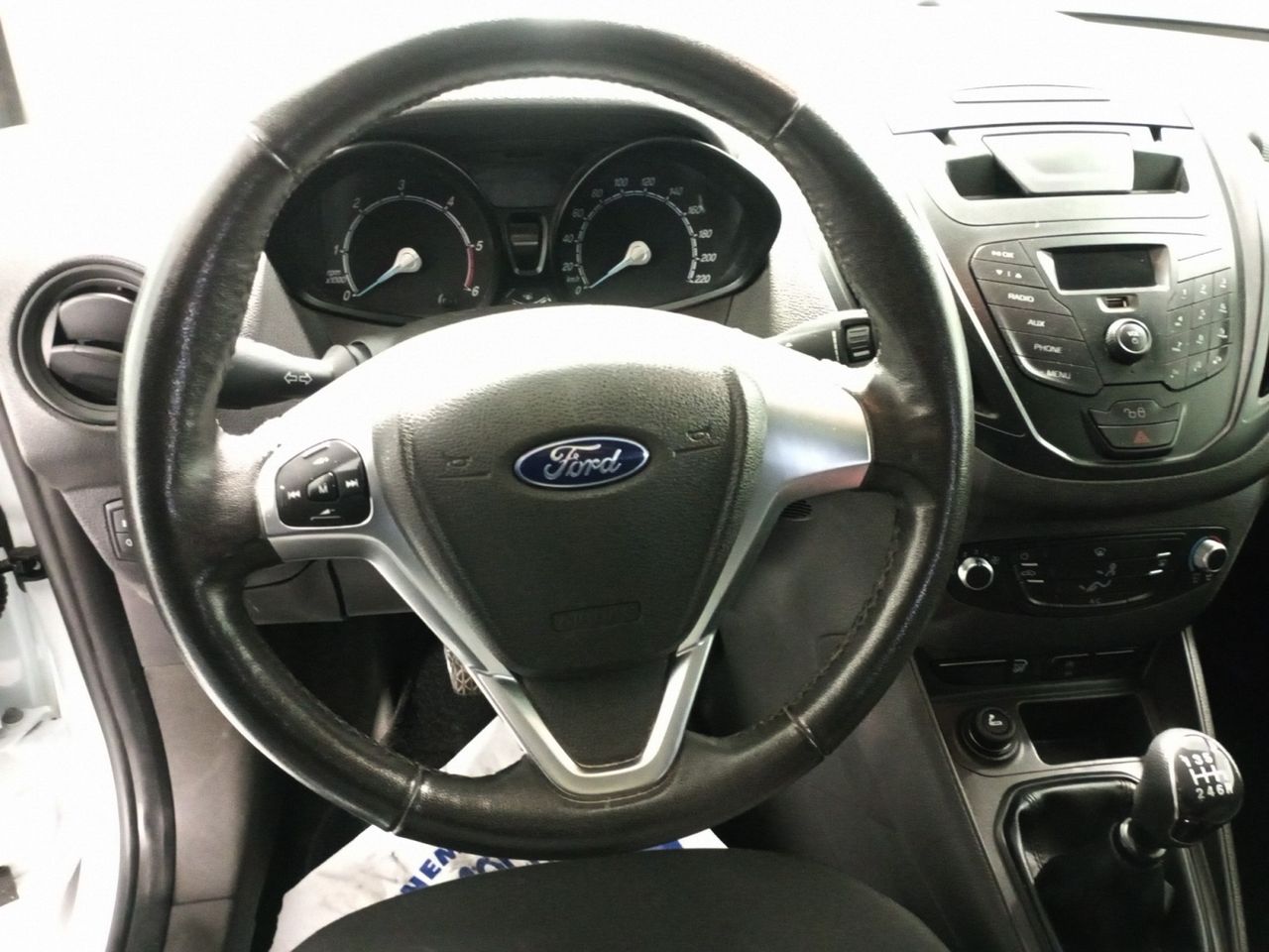 Foto Ford Transit  Courier 7