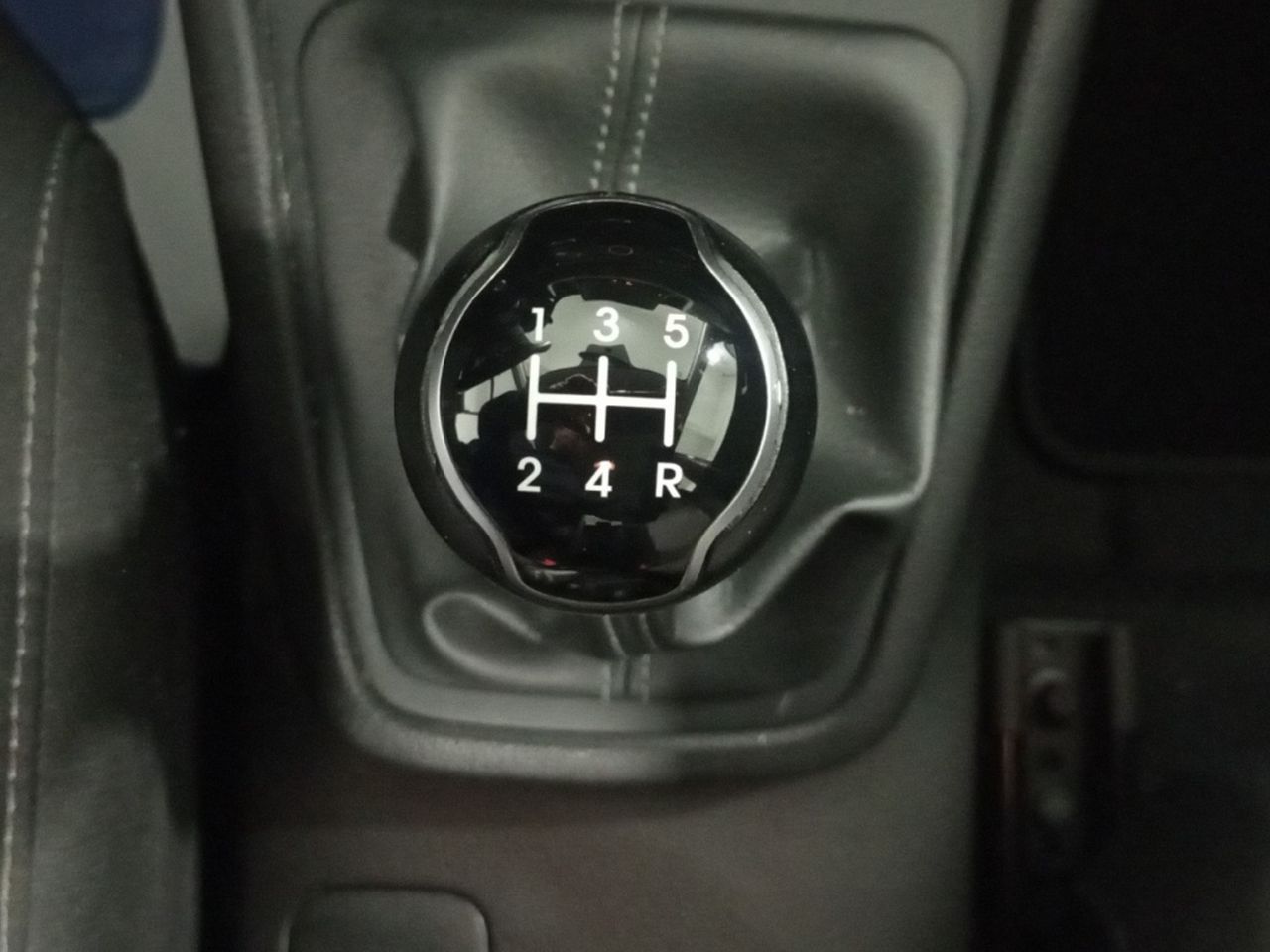 Foto Kia Stonic 12