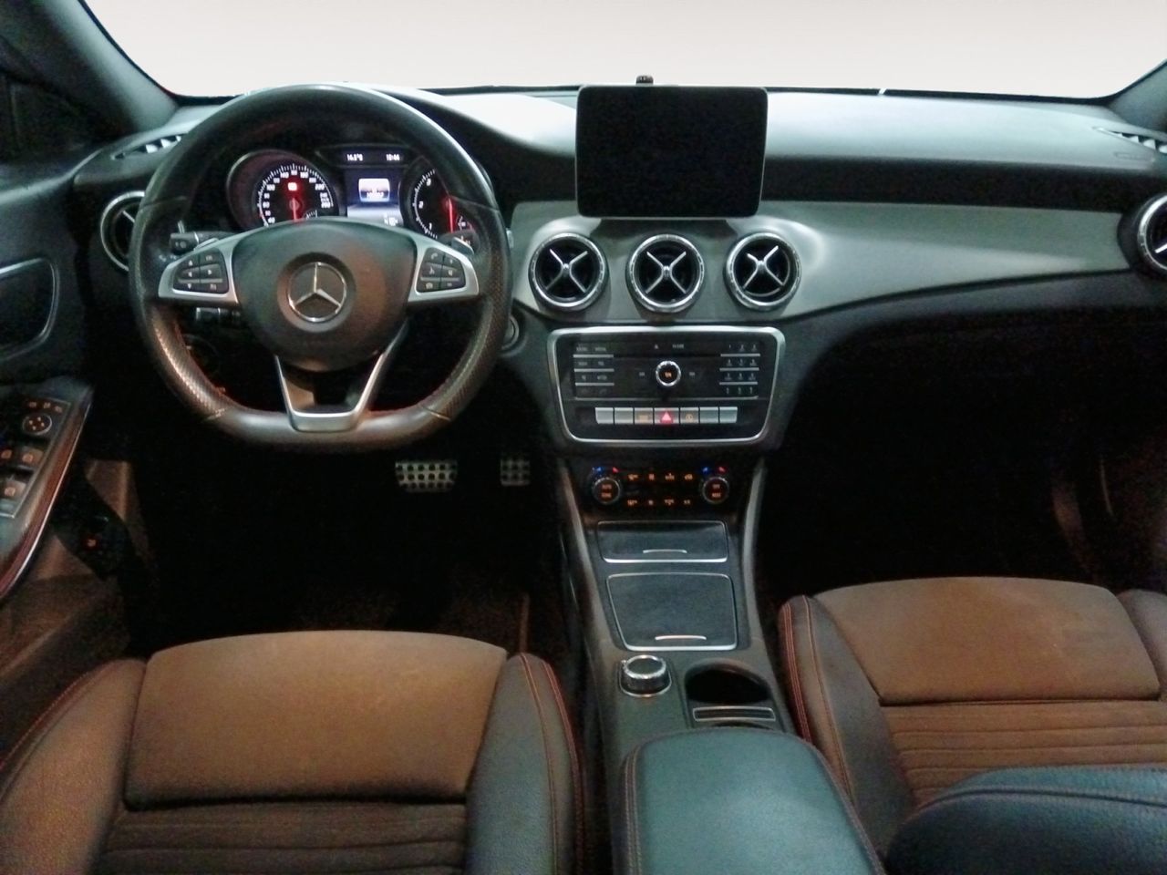 Foto Mercedes-Benz Clase CLA 6