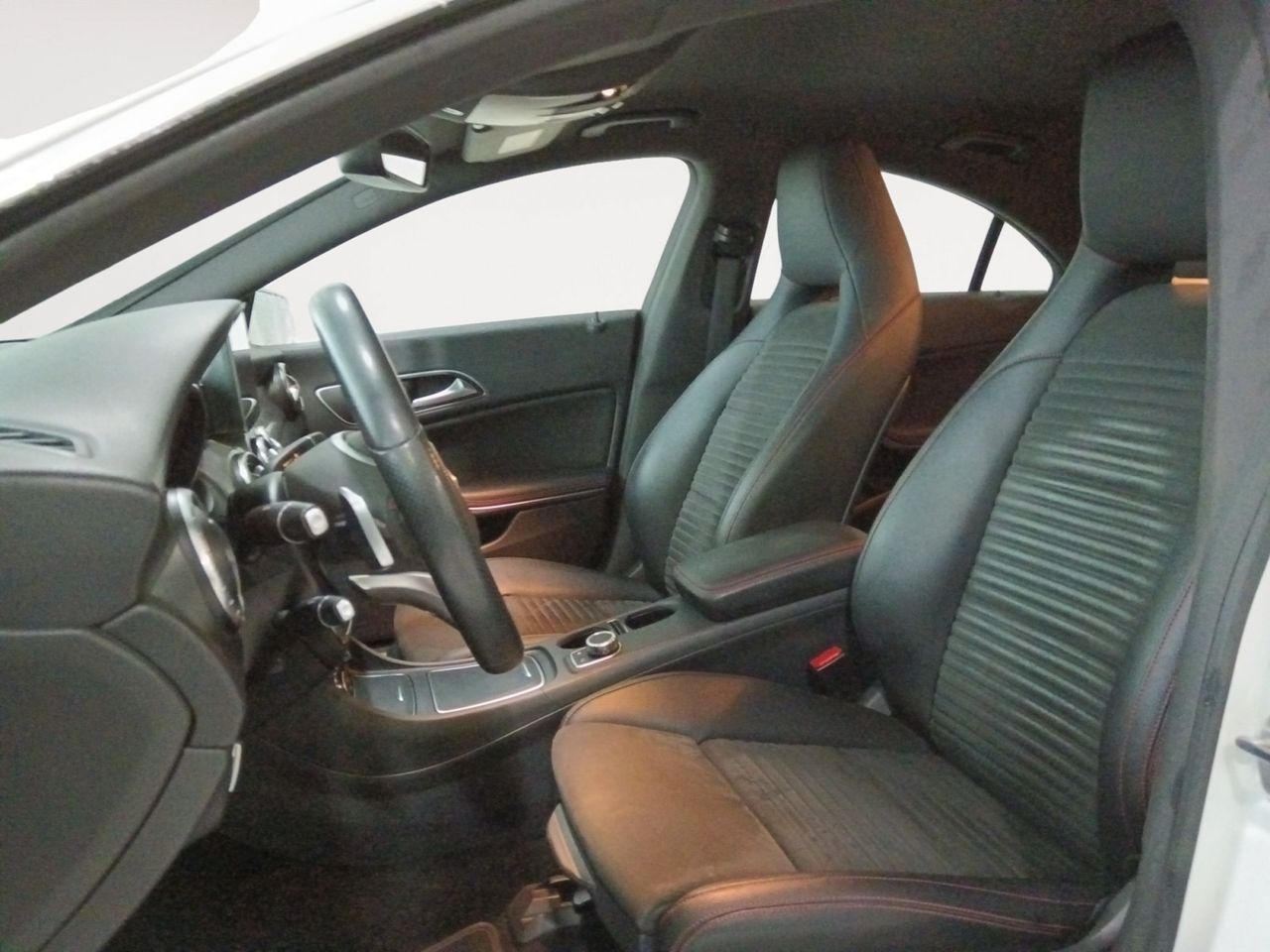 Foto Mercedes-Benz Clase CLA 8