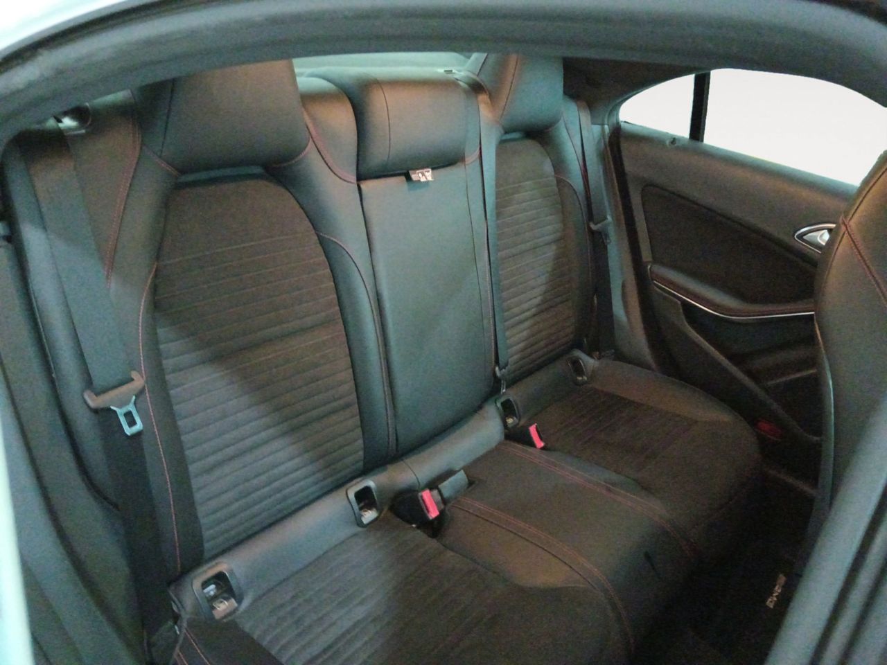 Foto Mercedes-Benz Clase CLA 9
