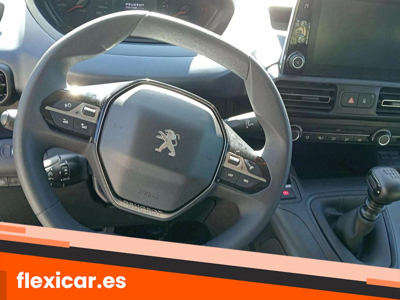 Foto Peugeot Rifter 10