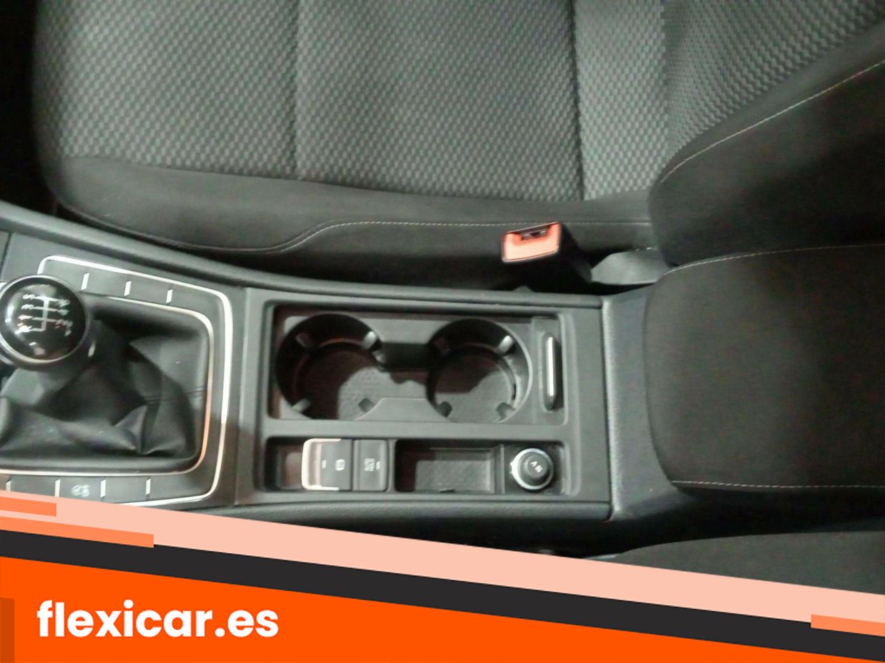 Foto Volkswagen Golf 21