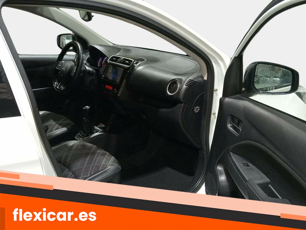 Foto Mitsubishi Space Star 16