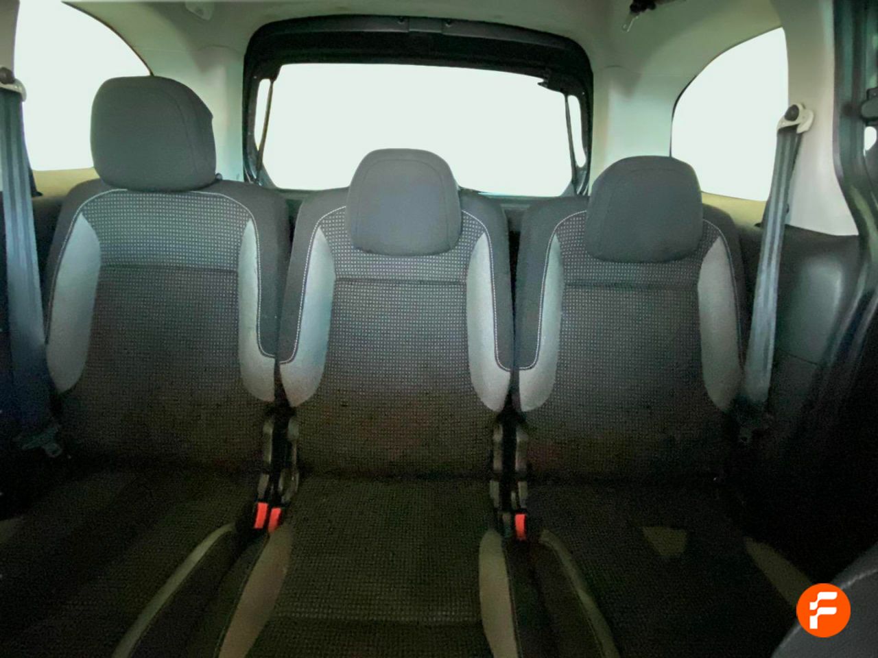 Foto Peugeot Partner 21