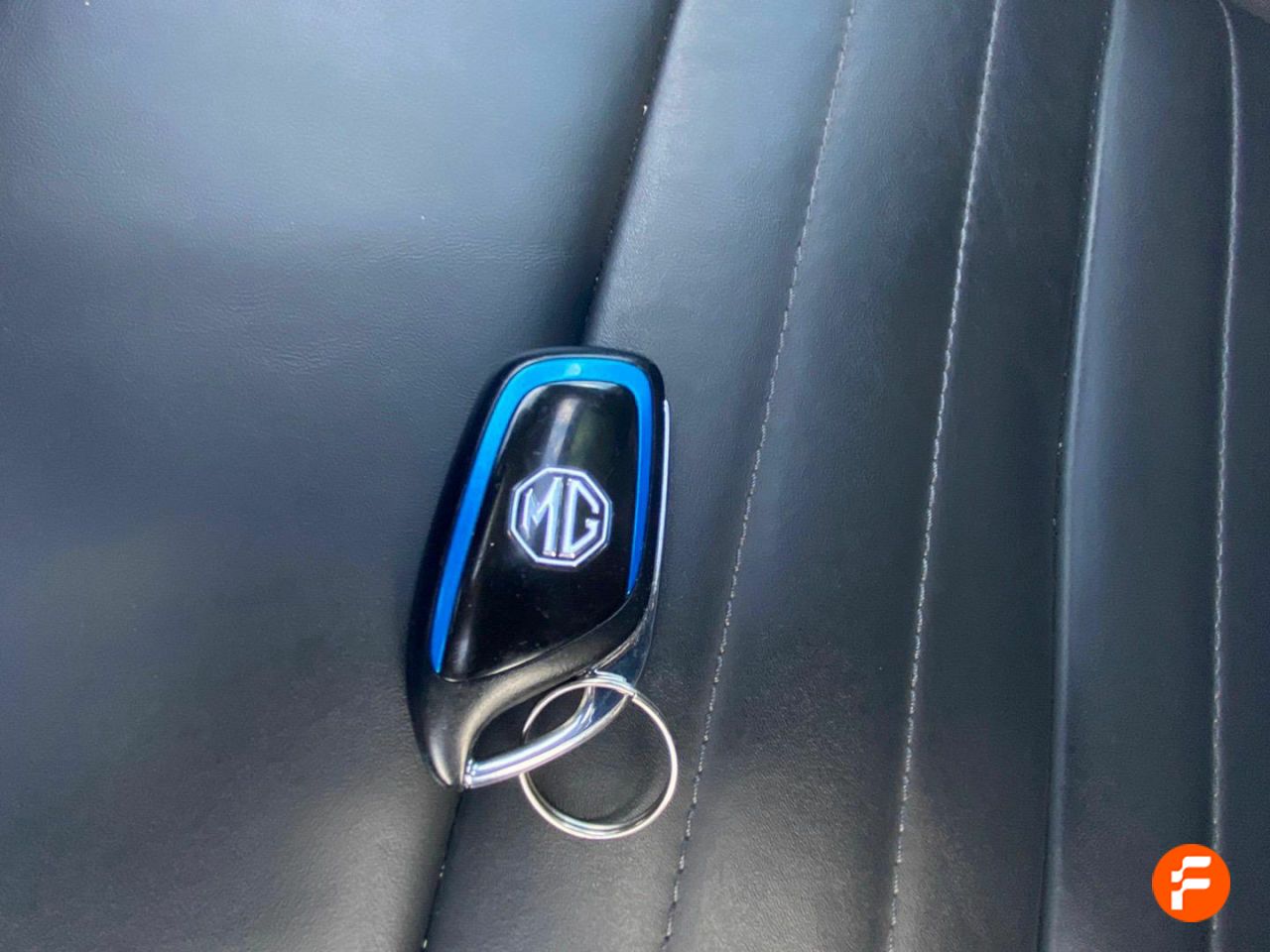 Foto MG HS 27