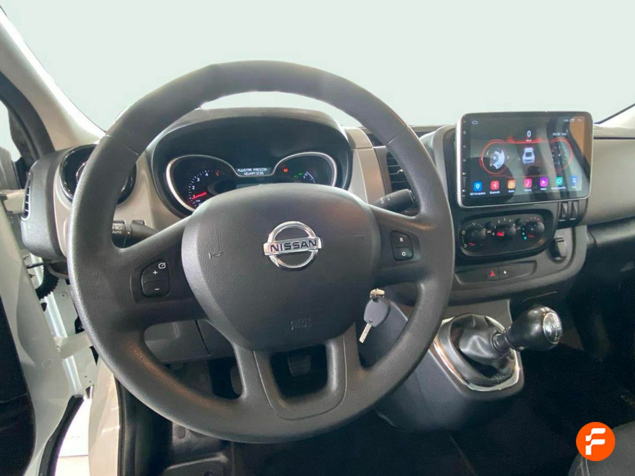 Foto Nissan NV300 15