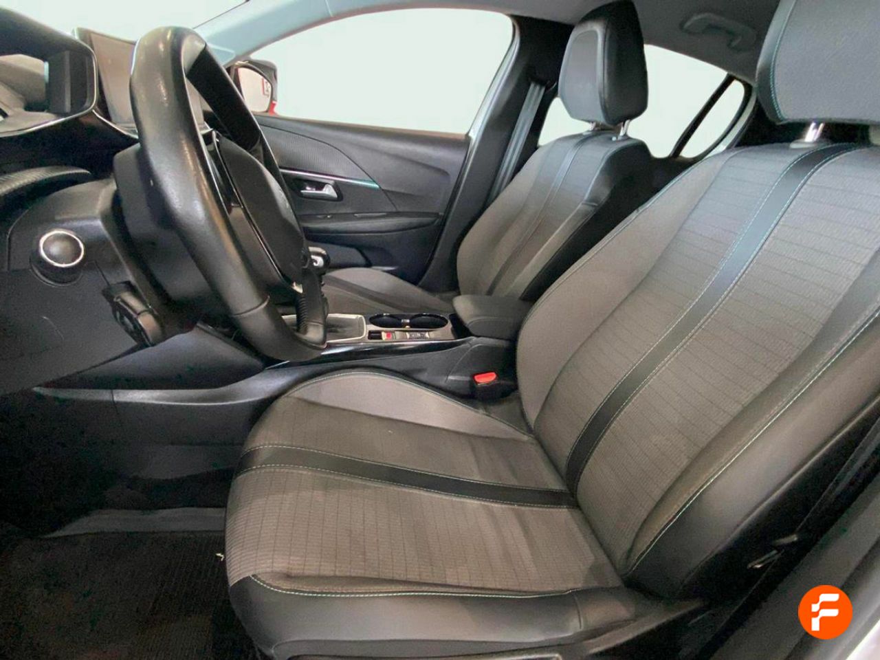 Foto Peugeot 208 20
