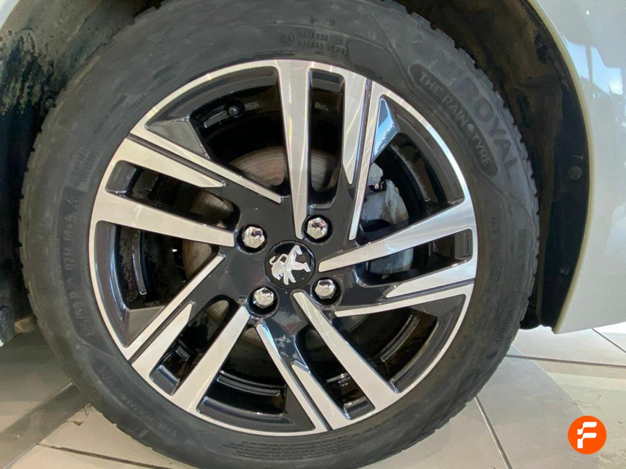 Foto Peugeot 208 24