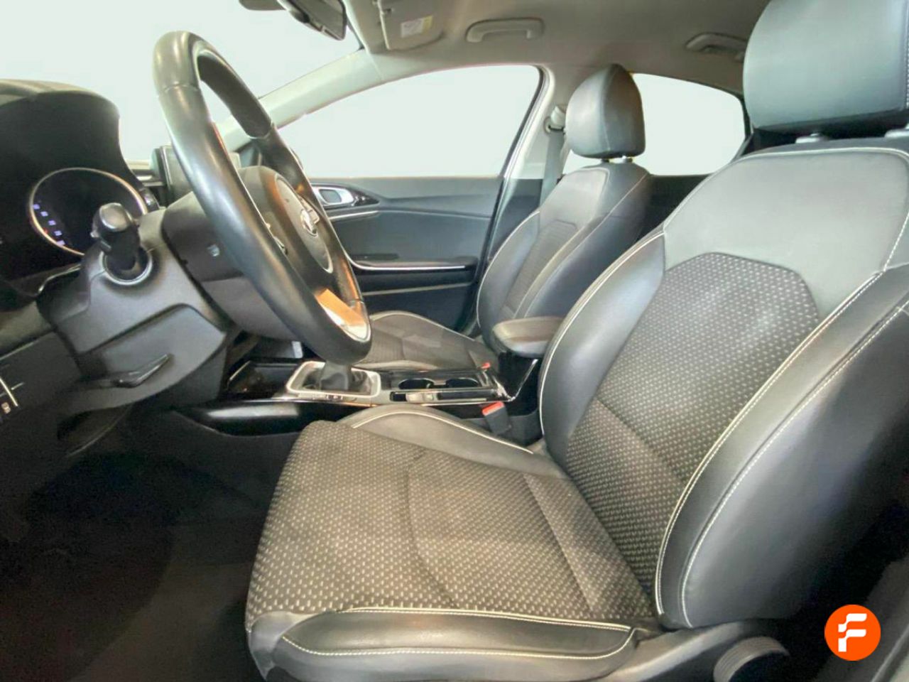 Foto Kia XCeed 20