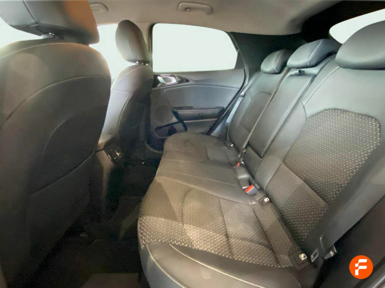 Foto Kia XCeed 21