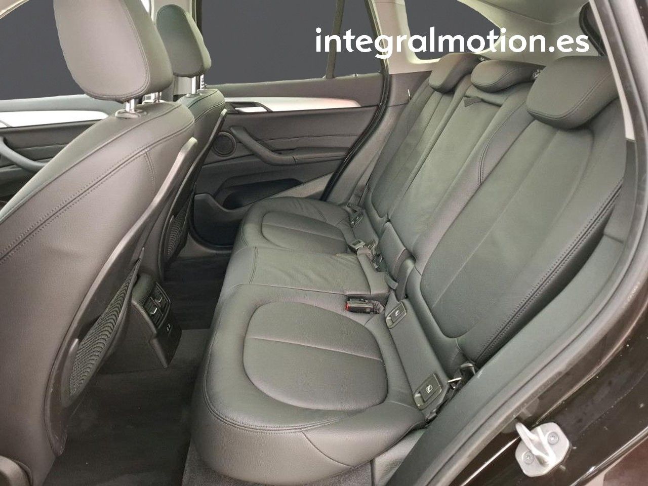 Foto BMW X1 9