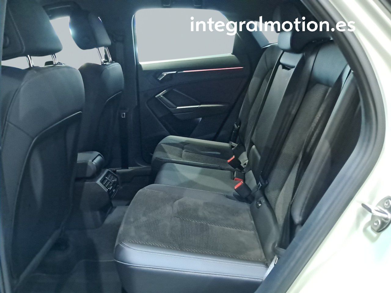 Foto Audi Q3 10