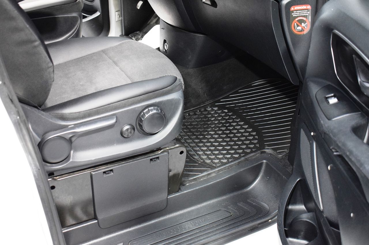 Foto Mercedes-Benz Vito 9