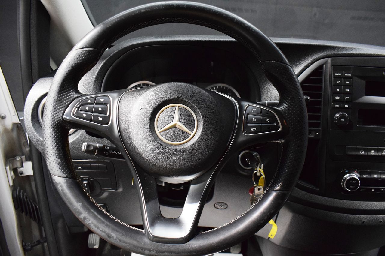 Foto Mercedes-Benz Vito 23