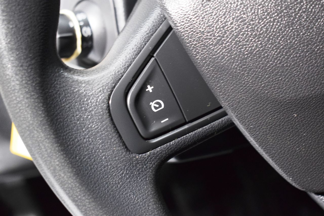 Foto Nissan NV250 23