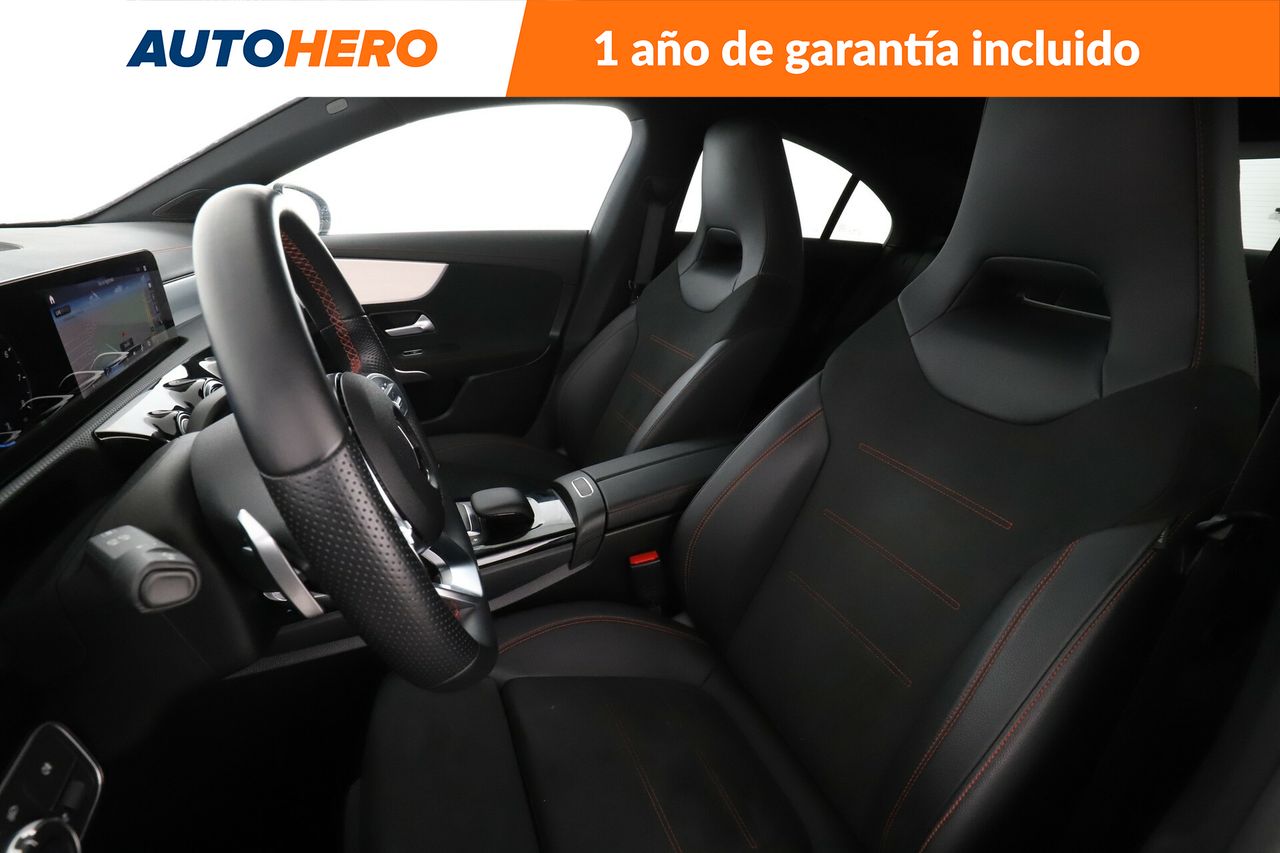 Foto Mercedes-Benz Clase CLA 11