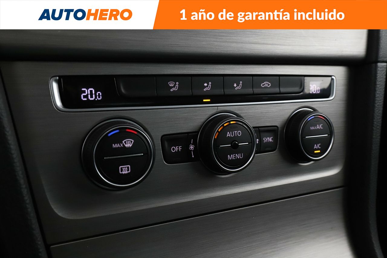 Foto Volkswagen Golf 27