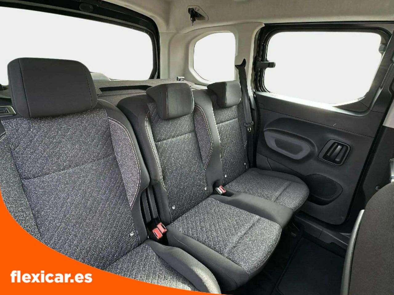 Foto Peugeot Rifter 19