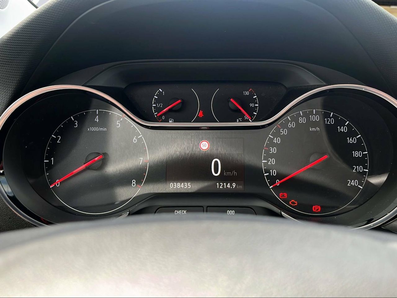 Foto Opel Crossland X 18