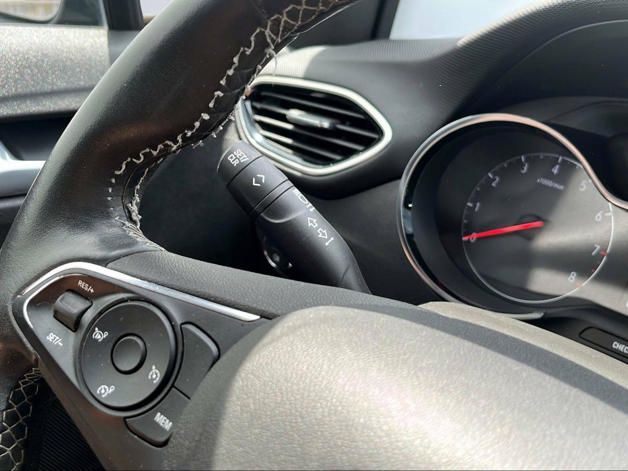 Foto Opel Crossland X 22