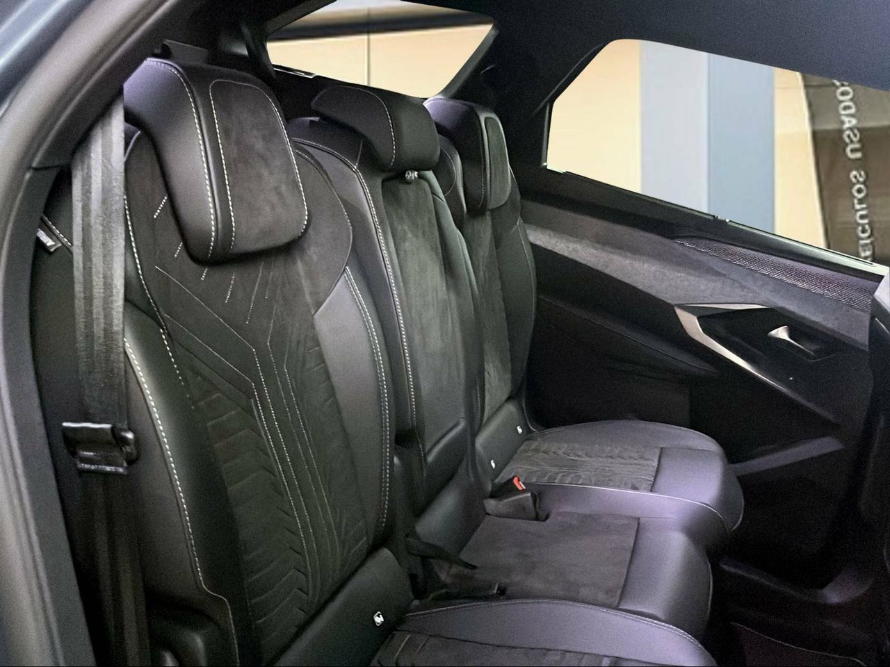 Foto Peugeot 5008 16