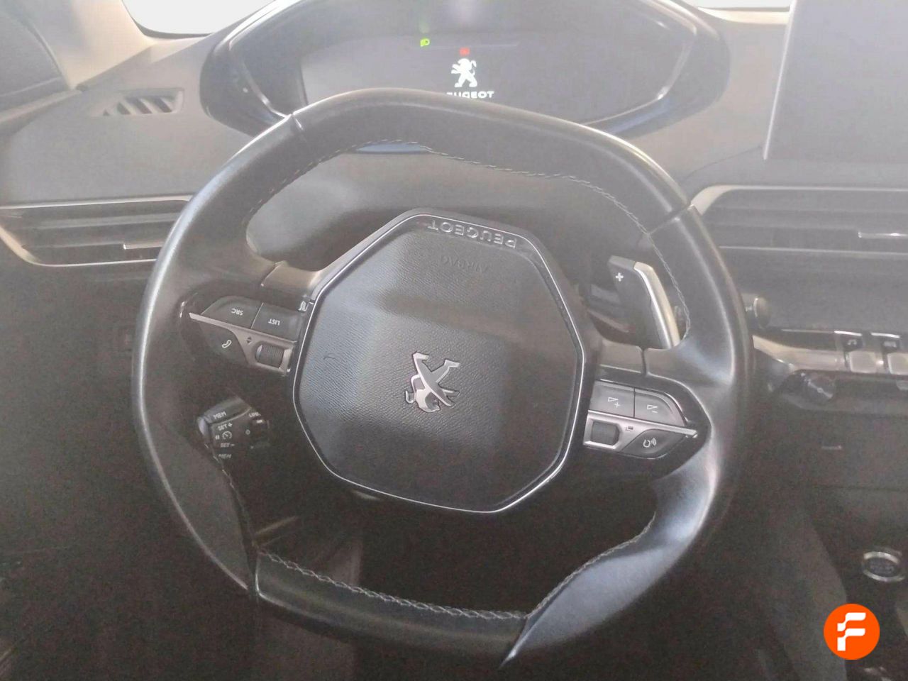 Foto Peugeot 5008 12