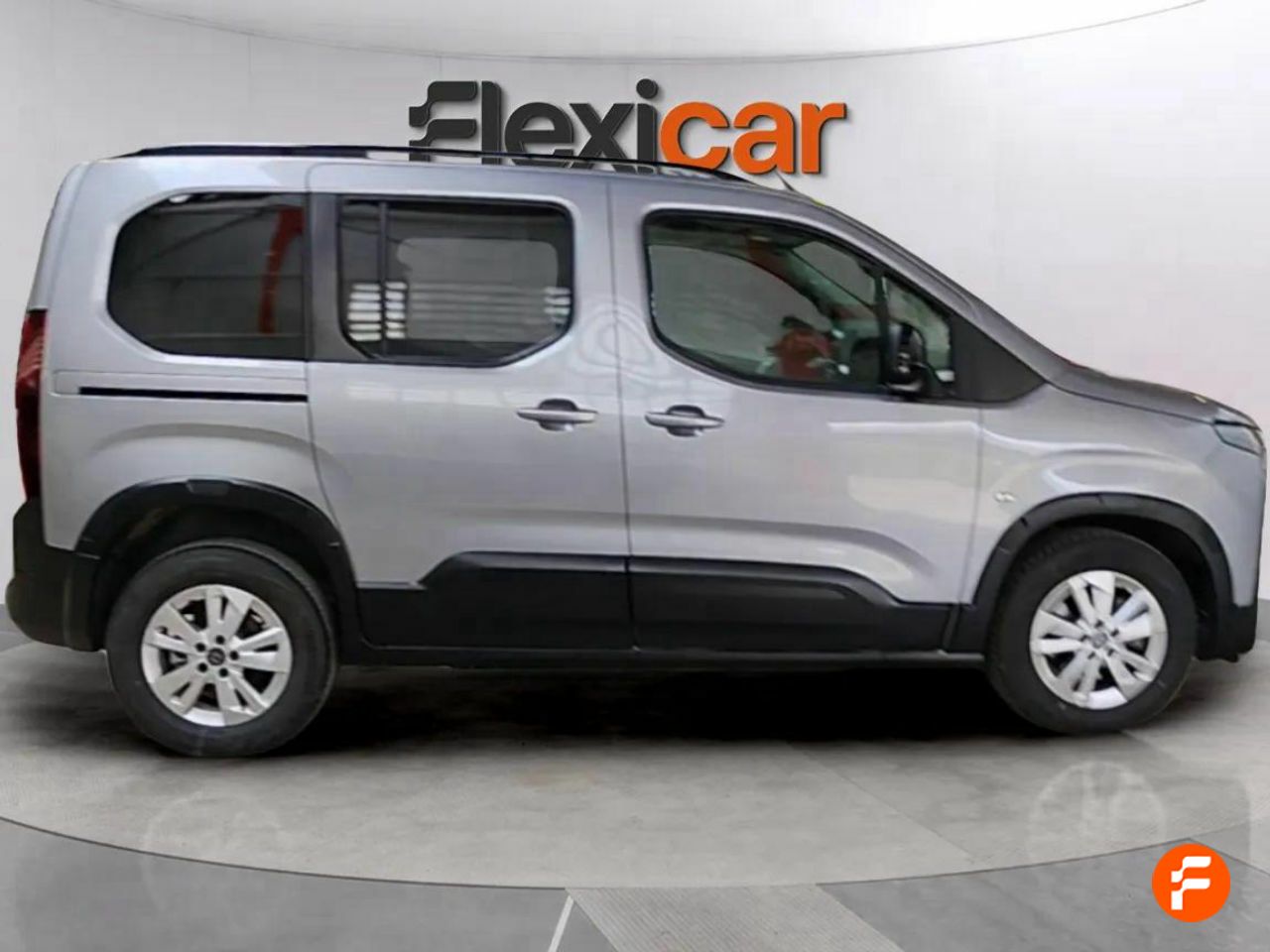 Foto Peugeot Rifter 9