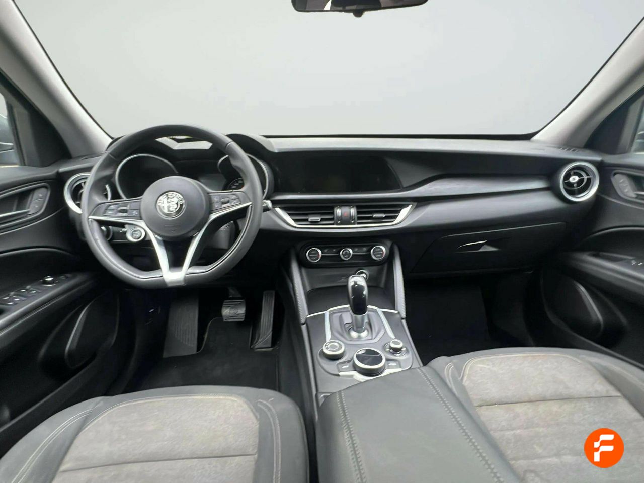 Foto Alfa Romeo Stelvio 14