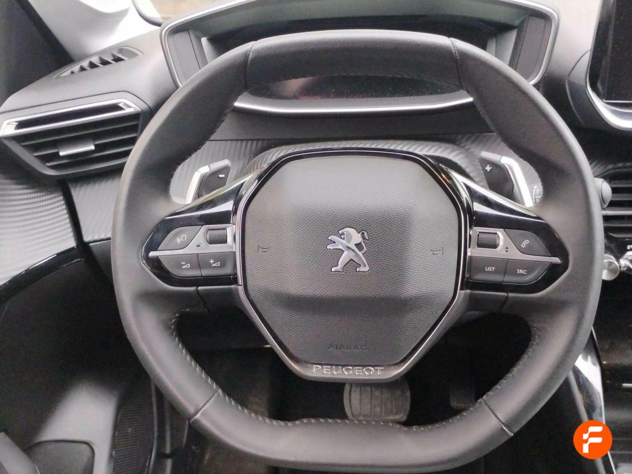 Foto Peugeot 208 13
