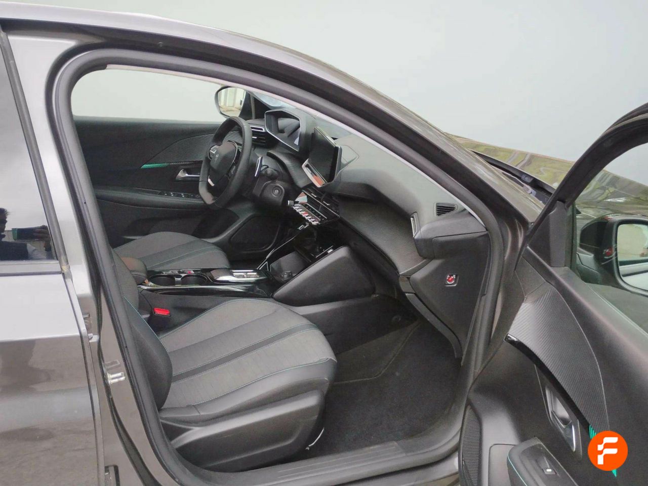 Foto Peugeot 208 16