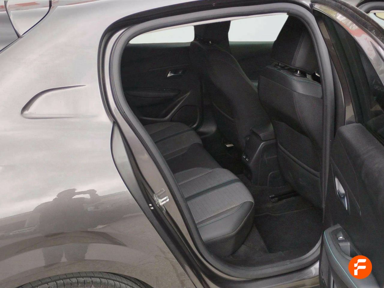 Foto Peugeot 208 17
