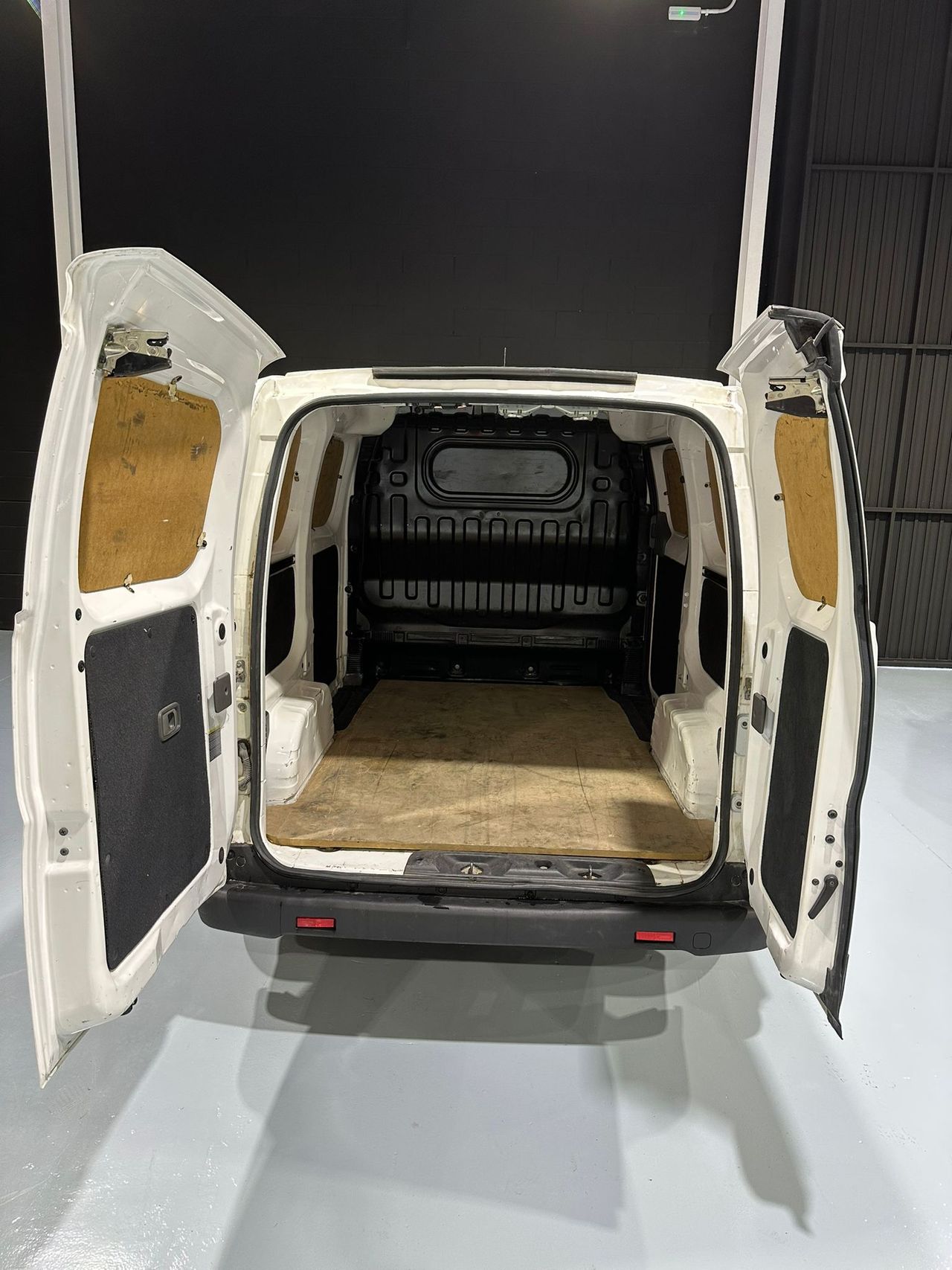 Foto Nissan e-NV200 12