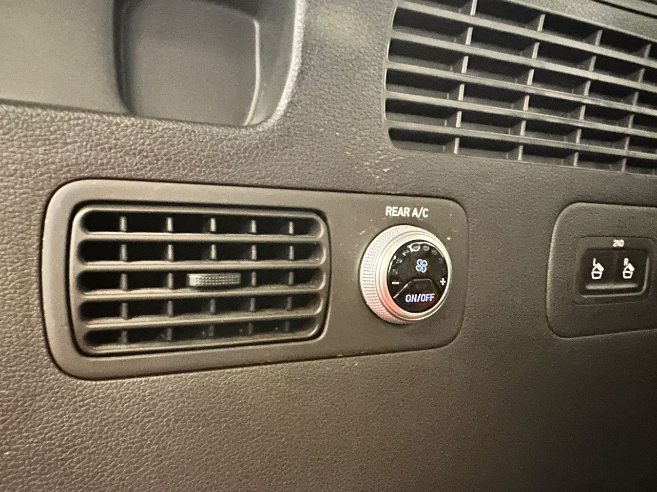 Foto Hyundai Santa Fe 27