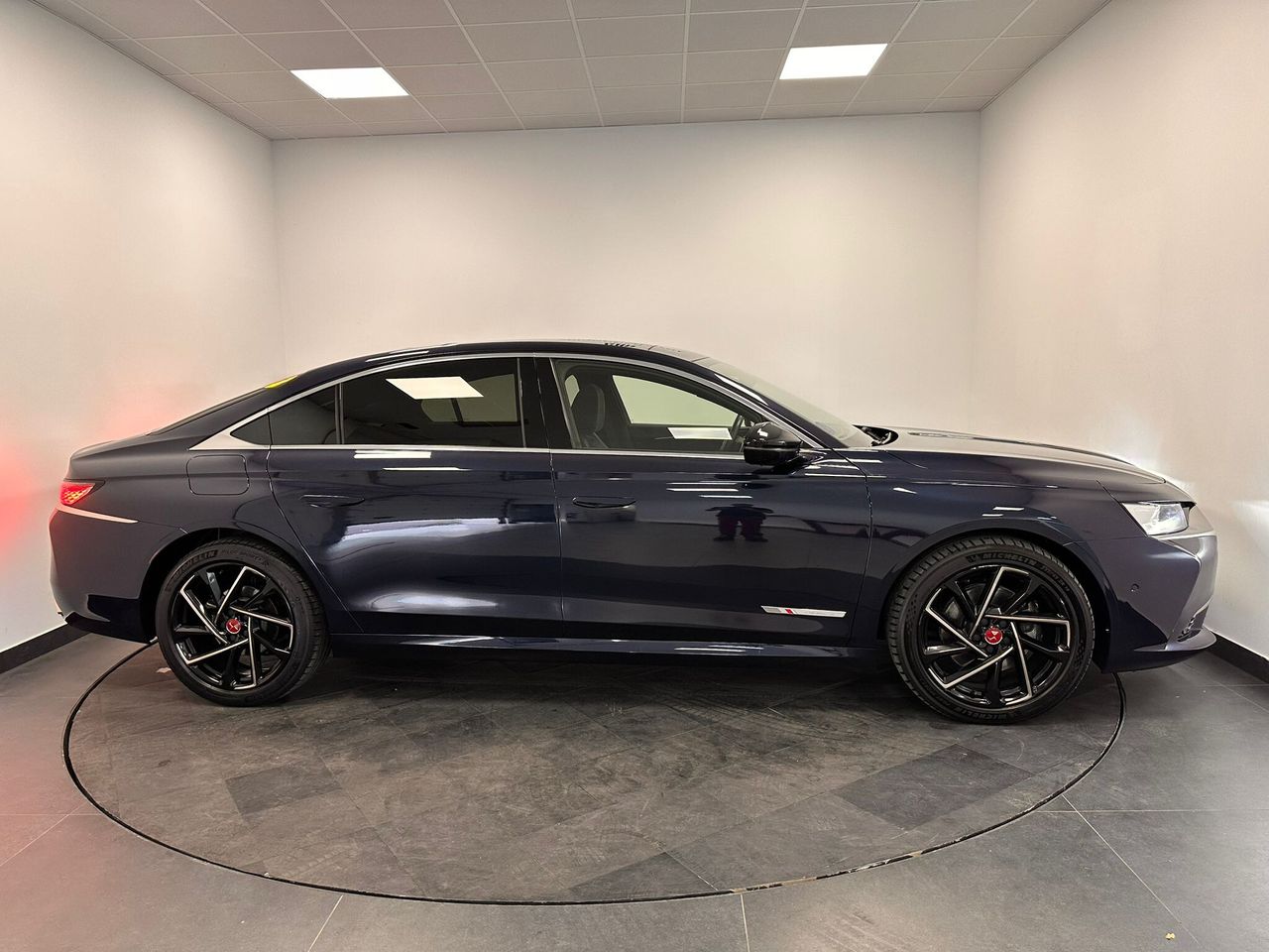 Foto DS Automobiles DS 9 18