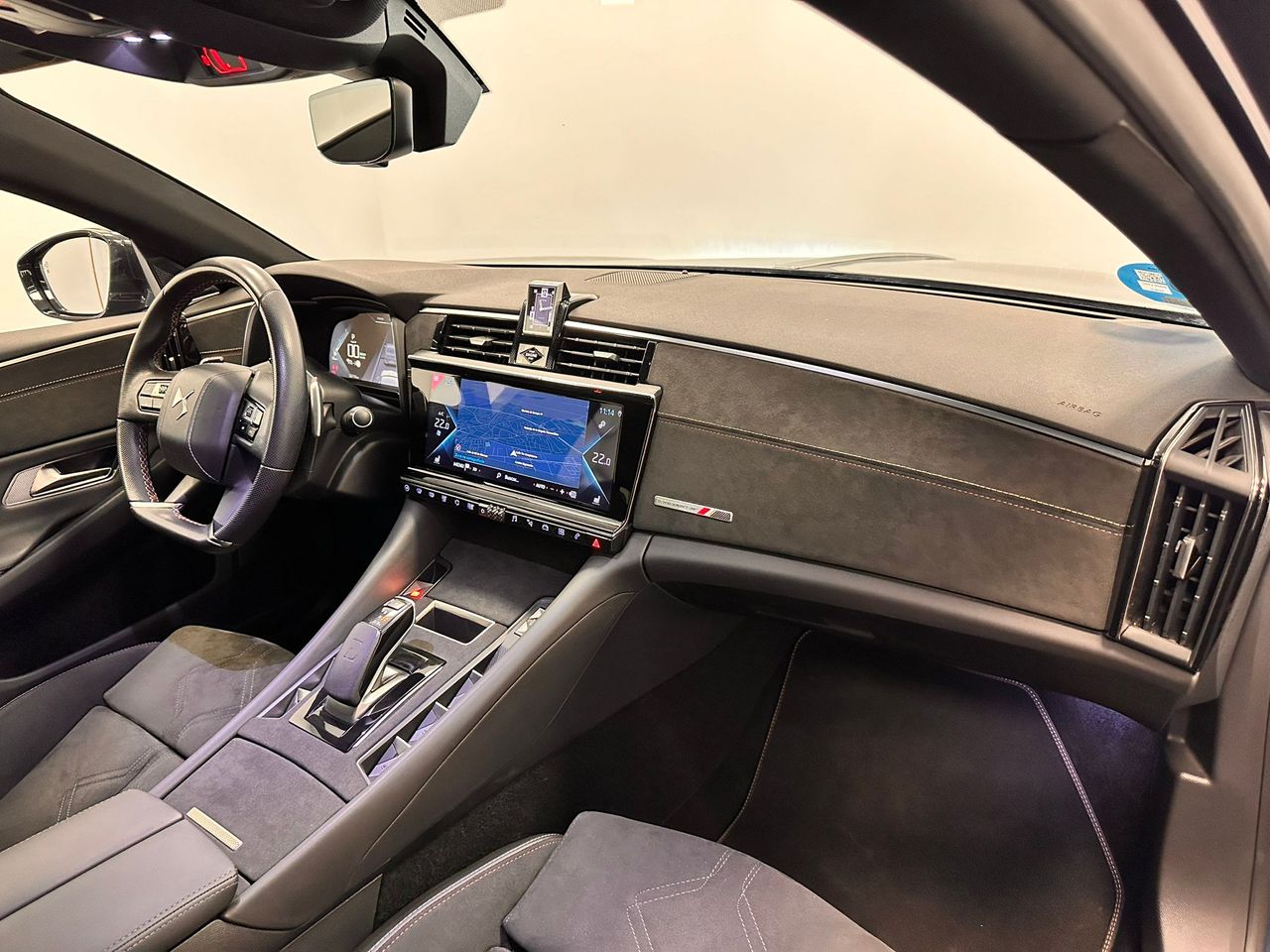 Foto DS Automobiles DS 9 23