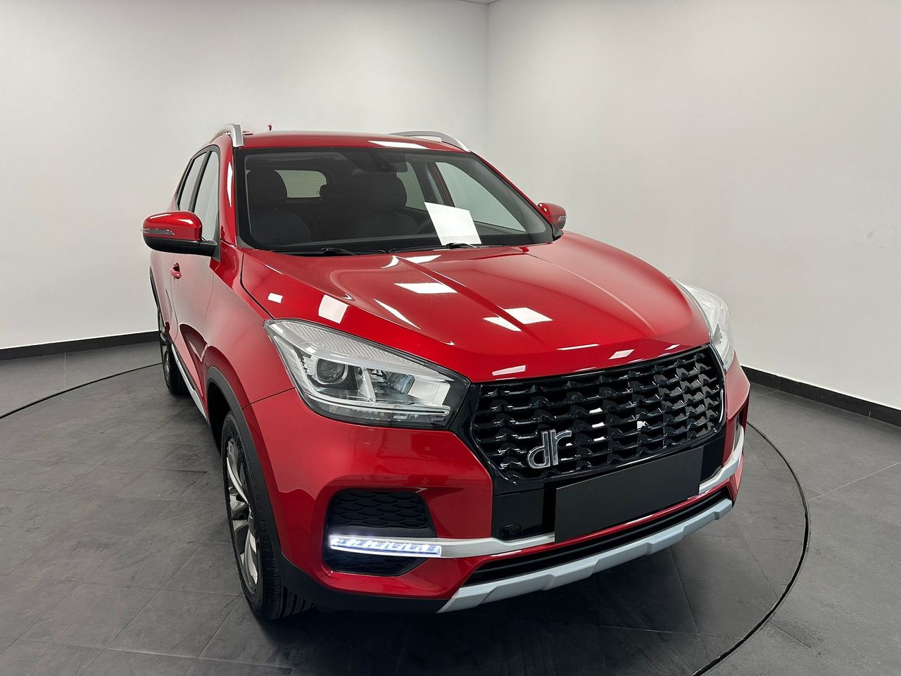 Foto DR Automobiles DR5 3