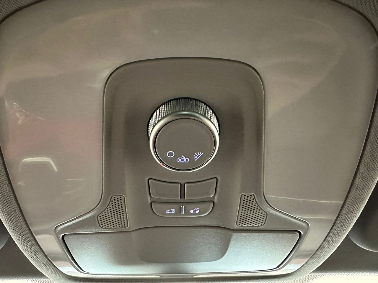 Foto DR Automobiles DR5 32