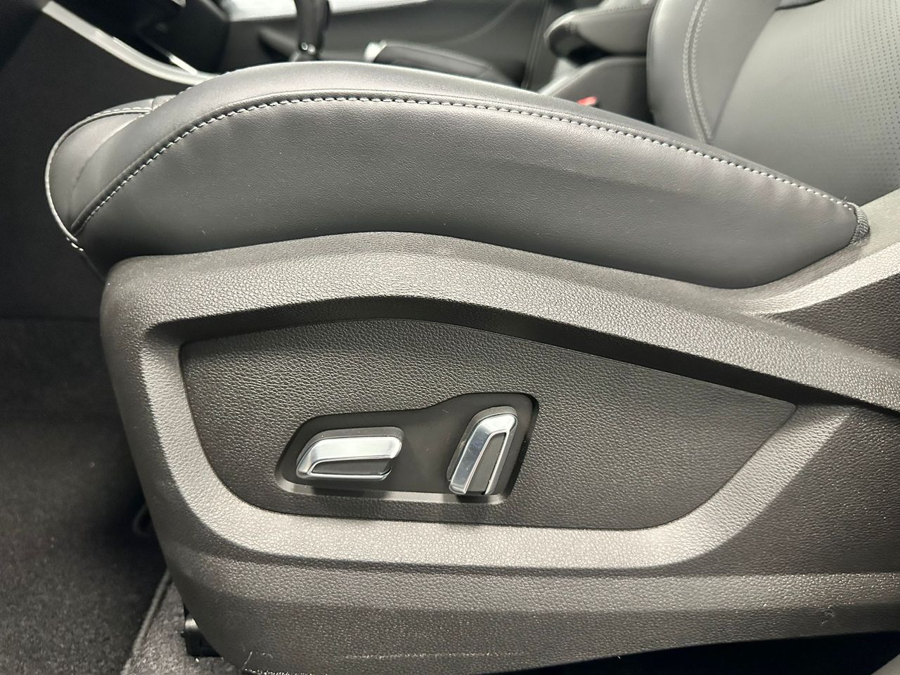 Foto DR Automobiles DR5 21